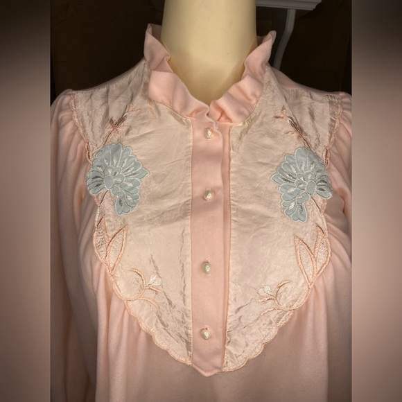 Vintage ILISE STEVENS pink cotton, satin feel pajama Nightgown Size women’s M - Picture 2 of 16